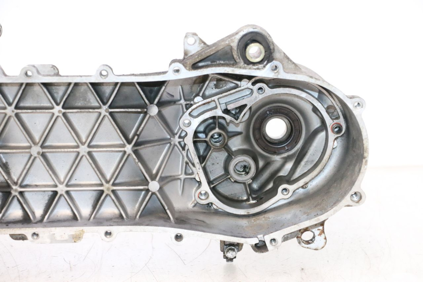 photo de CARTER MOTORE PIAGGIO TYPHOON 50 (2000 - 2009) - Stato della superficie e materiale