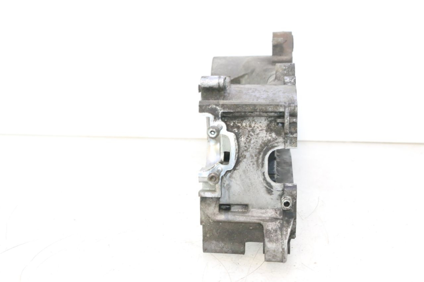photo de CARTER MOTORE SINISTRO PIAGGIO VESPA S 2T 50 (2007 - 2014) - Primo piano tecnico