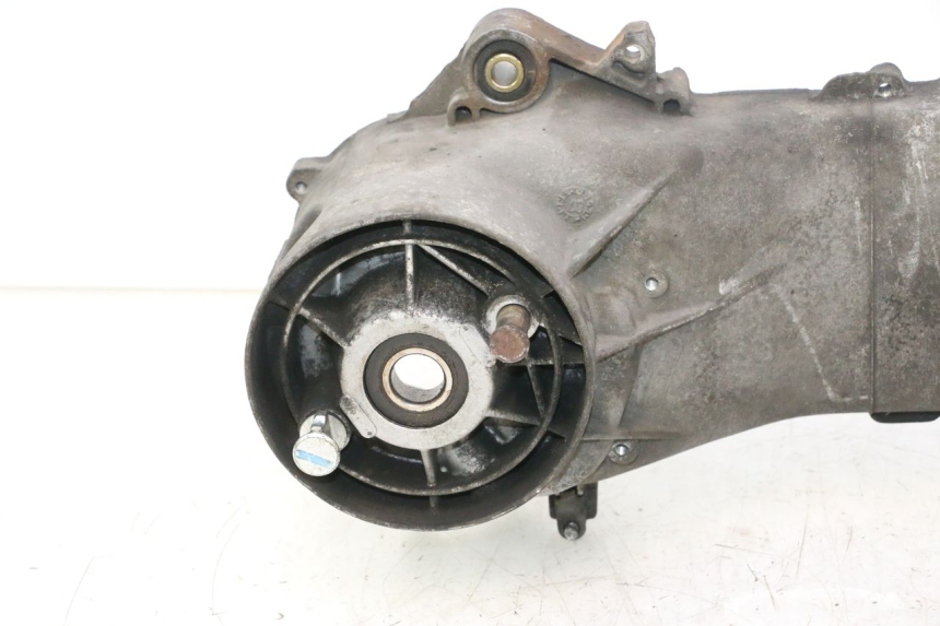 photo de CARTER MOTORE SINISTRO PIAGGIO VESPA S 2T 50 (2007 - 2014) - Dettagli dei punti di fissaggio