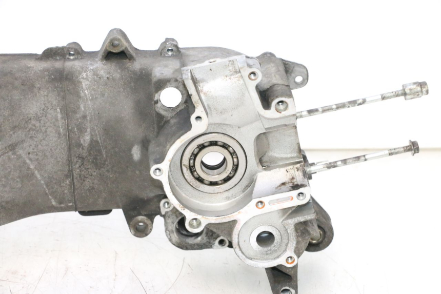 photo de CARTER MOTORE SINISTRO PIAGGIO VESPA S 2T 50 (2007 - 2014) - Stato della superficie e materiale
