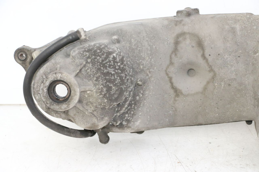 photo de CARTER MOTORE YAMAHA X-MAX XMAX 125 (2010 - 2013) - Dettagli dei punti di fissaggio