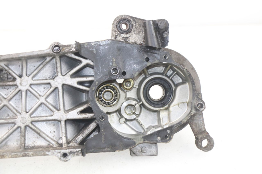 photo de CARTER MOTORE SINISTRO PEUGEOT ZENITH 50 (1994 - 1999) - Marcature e riferimenti originali