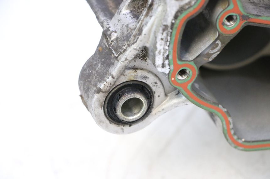 photo de CARTER MOTORE SINISTRO PIAGGIO ZIP 4T 50 (2018 - 2020) - Zoom sullo stato d'uso