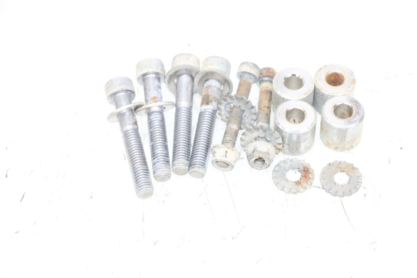 photo de COPERCHIO PROTEZIONE CILINDRO YAMAHA FJR ABS 1300 (2006 - 2012) - Zoom sui componenti