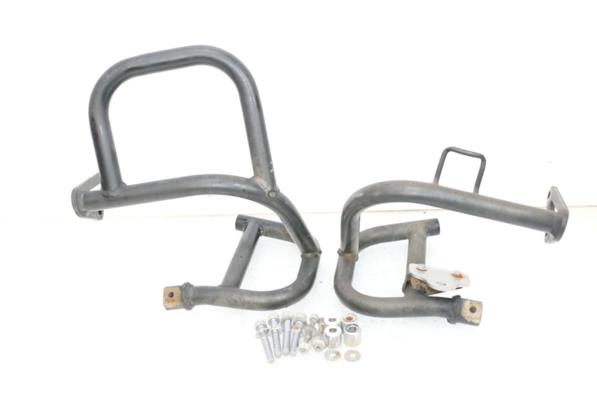 photo de COPERCHIO PROTEZIONE CILINDRO YAMAHA FJR ABS 1300 (2006 - 2012) - Dettagli dei punti di fissaggio