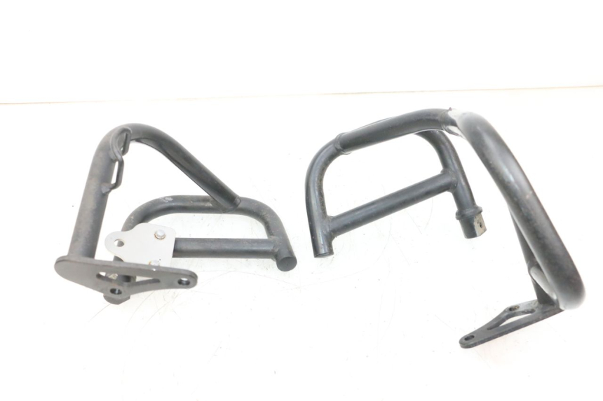 photo de COPERCHIO PROTEZIONE CILINDRO YAMAHA FJR ABS 1300 (2006 - 2012) - Altra angolazione