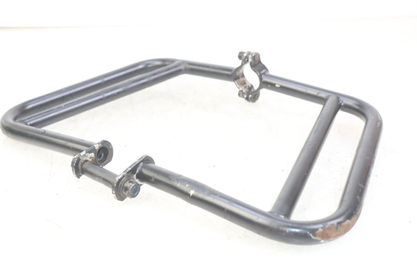 photo de COPERCHIO PROTEZIONE CILINDRO YAMAHA SR 125 (1982 - 2003) - Primo piano tecnico