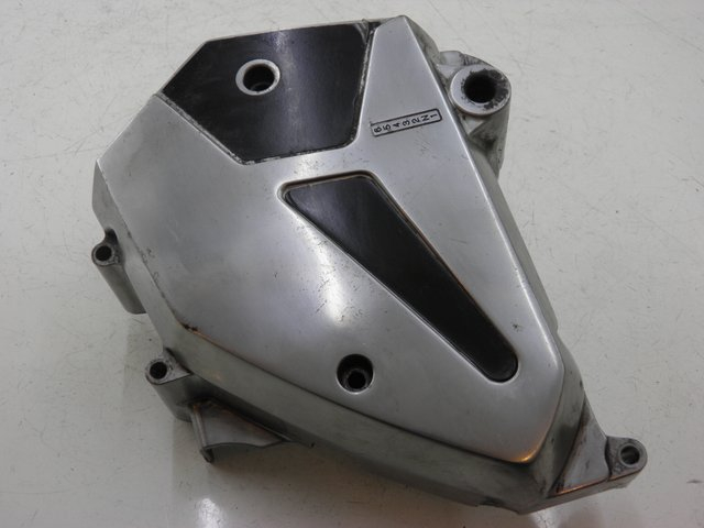 photo de COPERCHIO PIGNONE KAWASAKI ZEPHYR 550 (1991 - 1998) - Dettagli dei punti di fissaggio