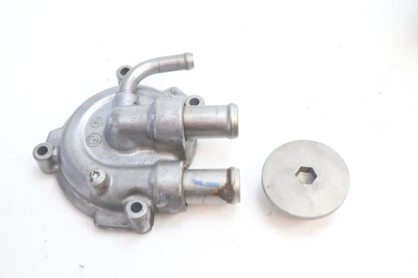 photo de CARTER POMPA ACQUA BMW C SPORT 650 (2015 - 2021) - Primo piano tecnico