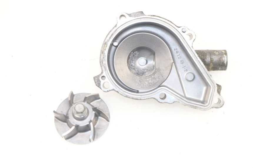 photo de COPERCHIO POMPA ACQUA KAWASAKI ER-6 ER6 F 650 (2006 - 2009) - Zoom sullo stato d'uso