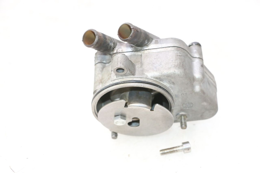 photo de CARTER POMPA ACQUA YAMAHA YP MAJESTY 125 (1998 - 2001) - Zoom sullo stato d'uso
