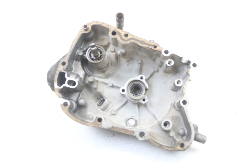 photo de CARTER STATORE HONDA NES AROBASE 125 (2000 - 2003) - Primo piano tecnico