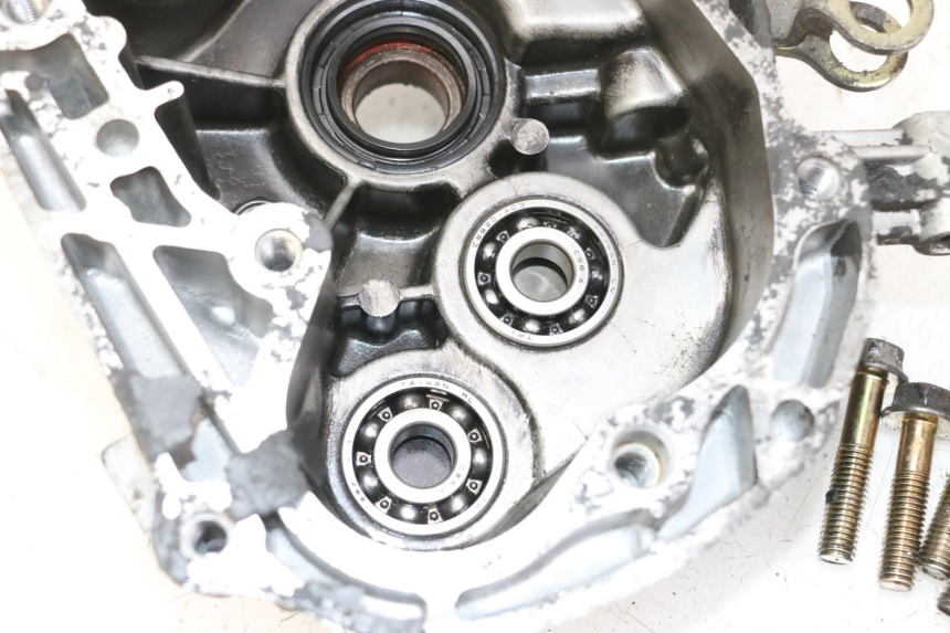 photo de CARTER INGRANAGGIO KYMCO AGILITY 4T 50 (2005 - 2018) - Vista d'insieme del prodotto