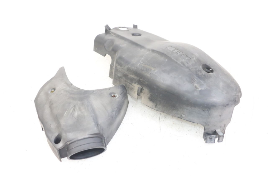 photo de COPERCHIO TRASMISSIONE RUOTA MBK FLAME X 125 (2004 - 2007) - Primo piano tecnico