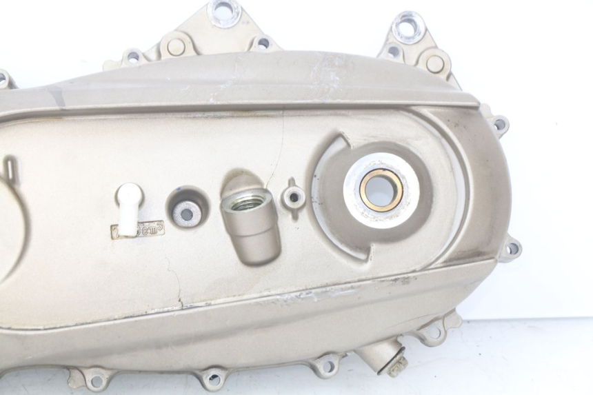 photo de COPERCHIO TRASMISSIONE RUOTA YAMAHA XP T-MAX TMAX 500 (2004 - 2007) - Dettagli dei punti di fissaggio