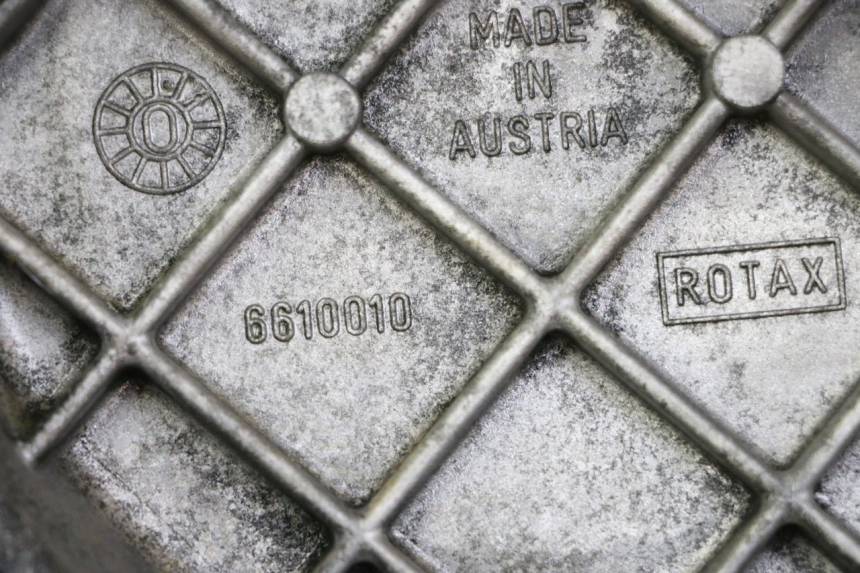 photo de COPERCHIO VARIATORE BMW C1 125 (2000 - 2003) - Altra angolazione