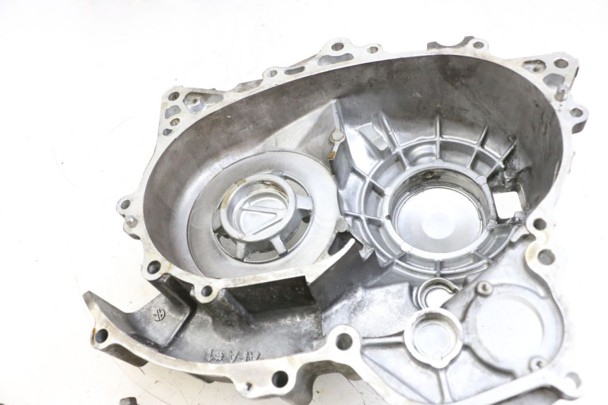 photo de CARTER TRASMISSIONE SUZUKI BURGMAN 650 (2013 - 2020) - Dettagli dei punti di fissaggio