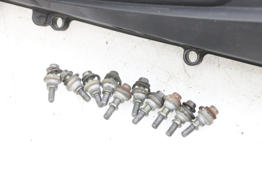 photo de COPERCHIO VARIATORE KYMCO DINK STREET 125 (2009 - 2014) - Vista d'insieme del prodotto