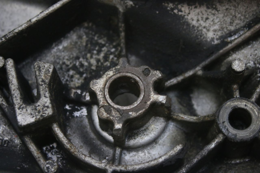 photo de COPERCHIO VARIATORE PEUGEOT ELYSTAR 50 (2002 - 2014) - Dettaglio del componente