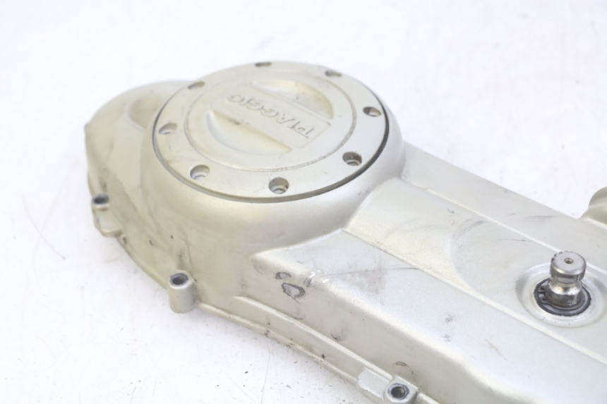 photo de COPERCHIO VARIATORE PIAGGIO FLY 4T 50 (2013 - 2017) - Dettagli dei punti di fissaggio