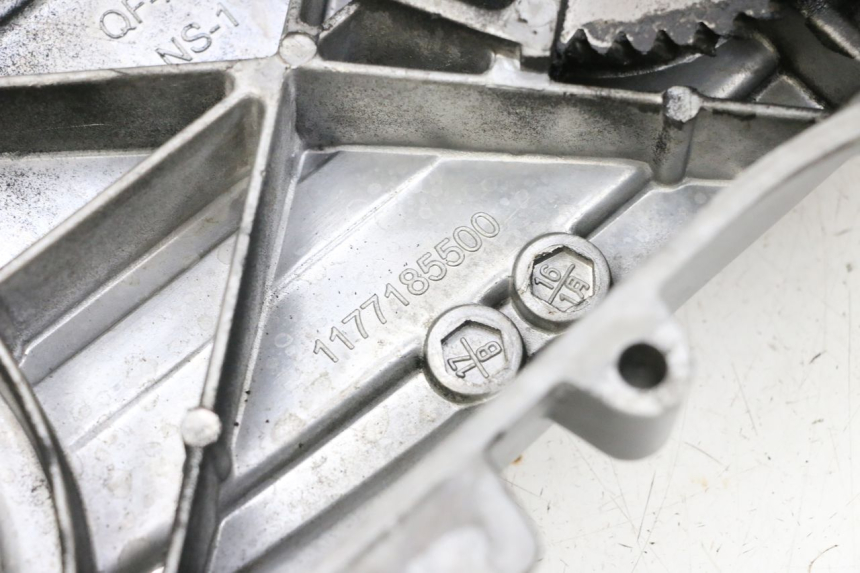 photo de COPERCHIO VARIATORE PEUGEOT KISBEE 2T 50 (2010 - 2017) - Dettaglio del componente