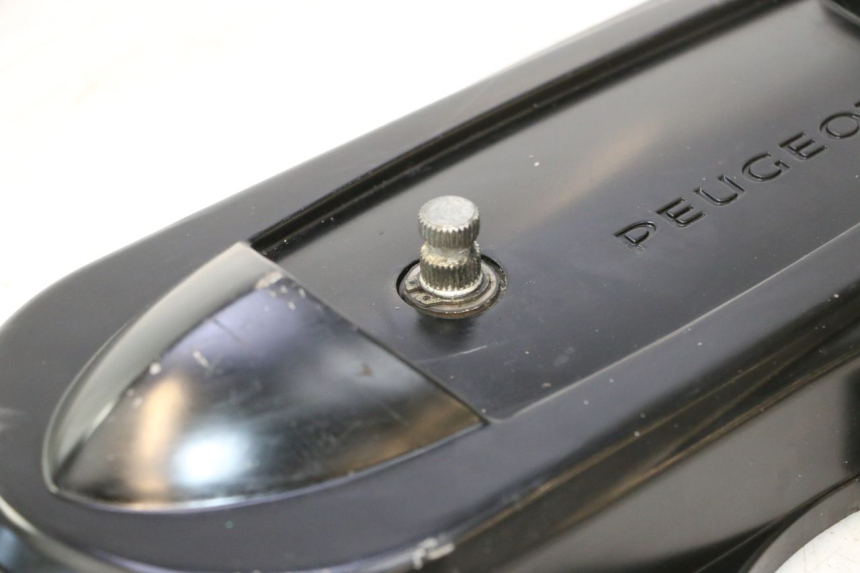 photo de COPERCHIO VARIATORE PEUGEOT KISBEE 2T 50 (2010 - 2017) - Marcature e riferimenti originali