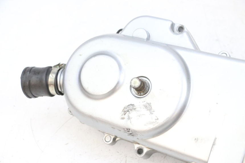 photo de COPERCHIO VARIATORE PEUGEOT KISBEE 4T 50 (2010 - 2017) - Angolazione alternativa