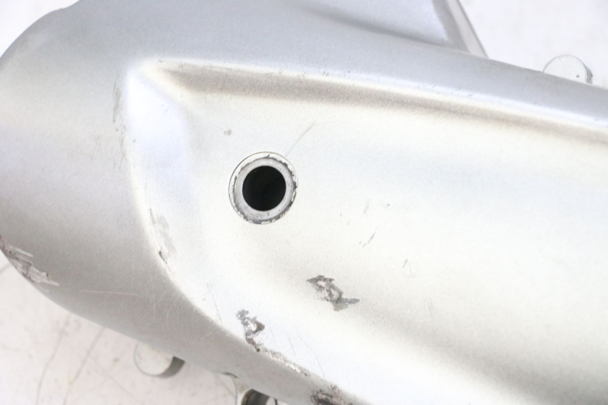 photo de COPERCHIO VARIATORE PEUGEOT KISBEE 4T 50 (2018 - 2022) - Primo piano ad alta risoluzione