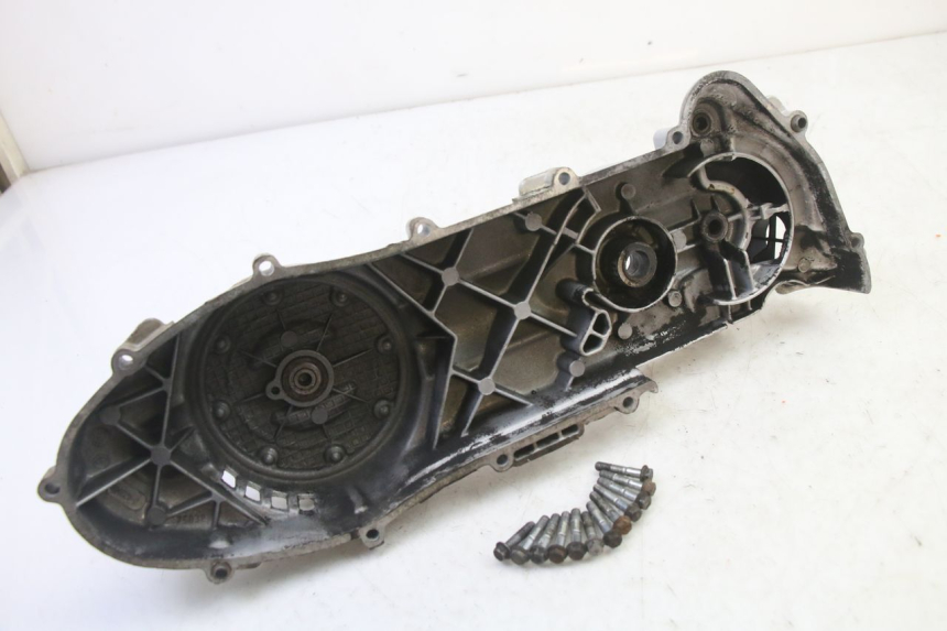 photo de COPERCHIO VARIATORE PIAGGIO LIBERTY 4T 50 (2009 - 2015) - Dettagli dei punti di fissaggio