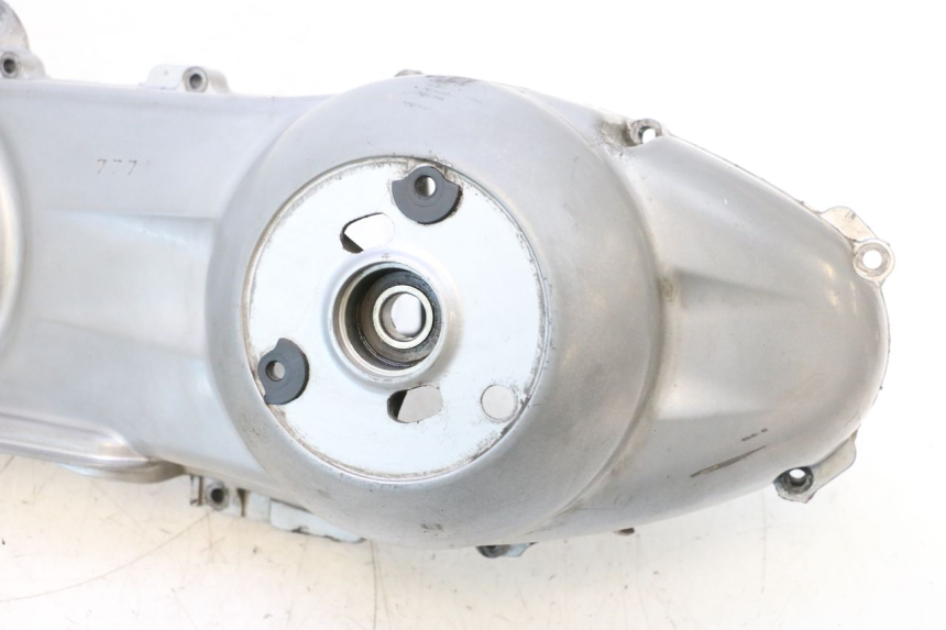 photo de CARTER TRASMISSIONE PIAGGIO MP3 RL 250 (2006 - 2010) - Caratteristiche distintive