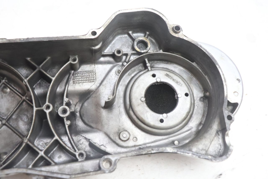 photo de COPERCHIO VARIATORE PEUGEOT SATELIS 125 (2006 - 2009) - Caratteristiche distintive