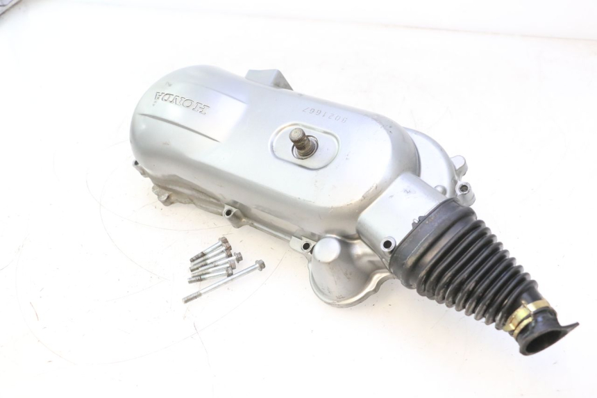 photo de COPERCHIO VARIATORE HONDA SCV LEAD 100 (2003 - 2007) - Dettagli dei punti di fissaggio