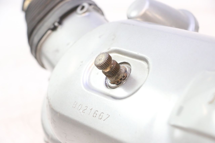photo de COPERCHIO VARIATORE HONDA SCV LEAD 100 (2003 - 2007) - Stato della superficie e materiale