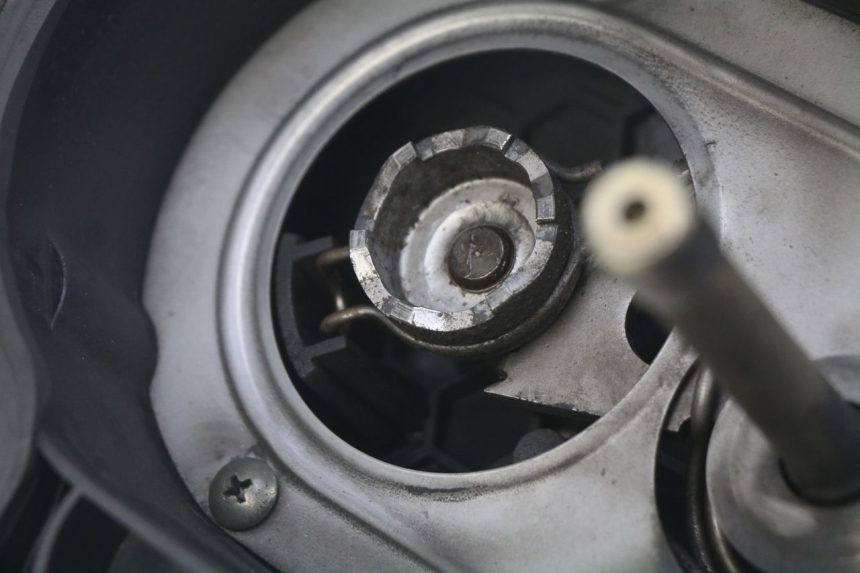 photo de COPERCHIO VARIATORE KYMCO SENTO 100 (2008 - 2013) - Zoom sullo stato d'uso