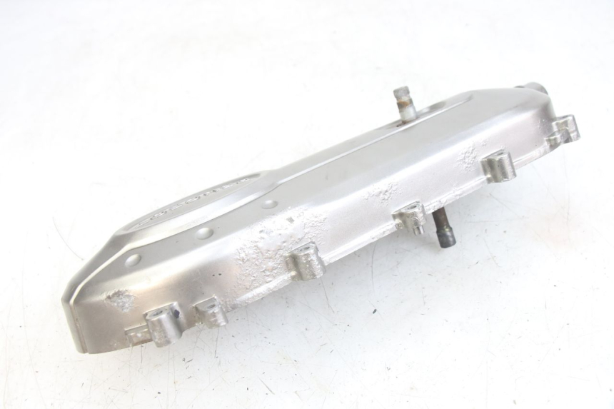 photo de COPERCHIO VARIATORE PEUGEOT TWEET 4T 50 (2014 - 2019) - Dettagli dei punti di fissaggio