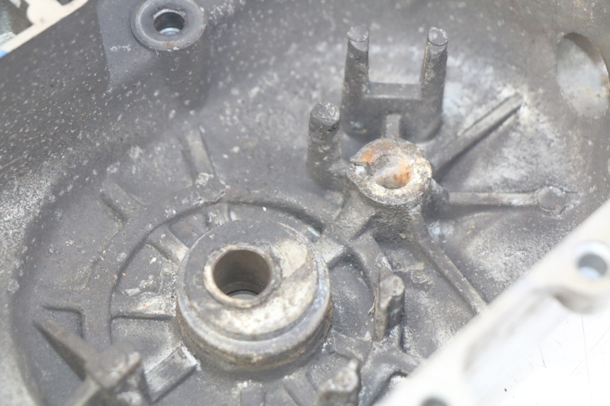 photo de COPERCHIO VARIATORE PEUGEOT V-CLIC VCLIC 50 (2007 - 2013) - Marcature e riferimenti originali