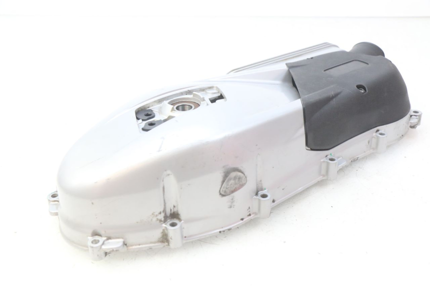 photo de COPERCHIO VARIATORE PIAGGIO VESPA GTS IGET ABS 125 (2017 - 2023) - Caratteristiche distintive