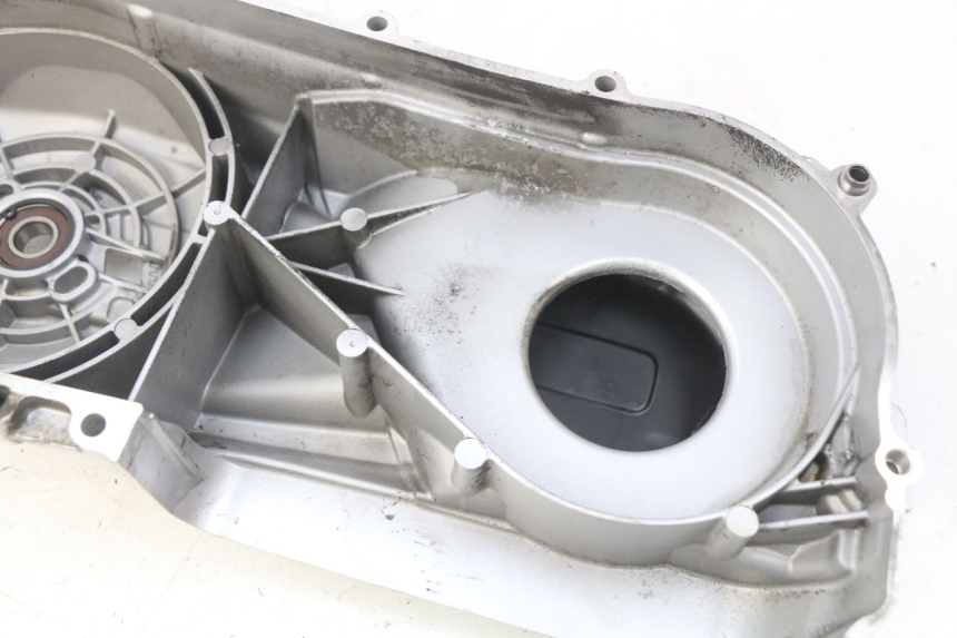 photo de COPERCHIO VARIATORE PIAGGIO VESPA GTS IGET ABS 125 (2017 - 2023) - Altra angolazione