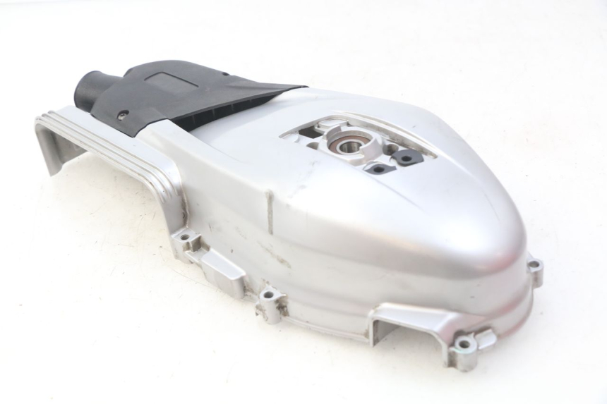 photo de COPERCHIO VARIATORE PIAGGIO VESPA GTS IGET ABS 125 (2017 - 2023) - Dettagli dei punti di fissaggio