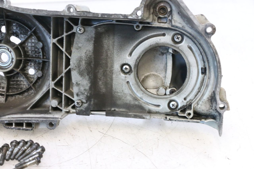 photo de CARTER TRASMISSIONE PIAGGIO X9 AMALFI 180 (2000 - 2003) - Caratteristiche distintive