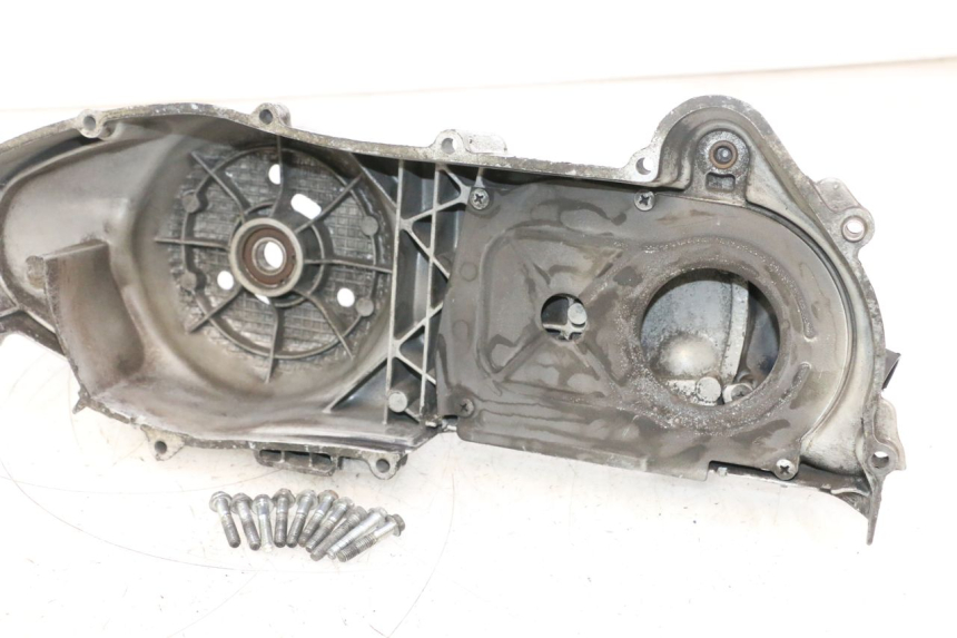 photo de COPERCHIO VARIATORE PIAGGIO X9 EVOLUTION 125 (2003 - 2007) - Caratteristiche distintive