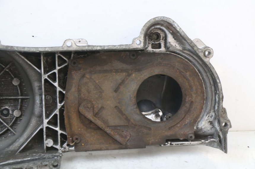 photo de COPERCHIO VARIATORE PIAGGIO XEVO - X EVO 125 (2007 - 2017) - Dettagli dei punti di fissaggio