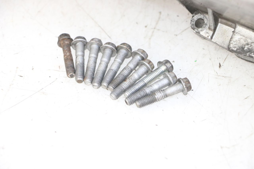 photo de COPERCHIO VARIATORE PIAGGIO XEVO - X EVO 125 (2007 - 2017) - Caratteristiche distintive