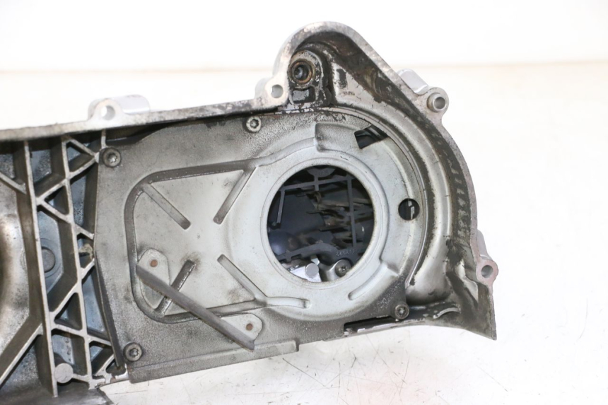 photo de COPERCHIO VARIATORE PIAGGIO XEVO - X EVO 125 (2007 - 2017) - Primo piano tecnico