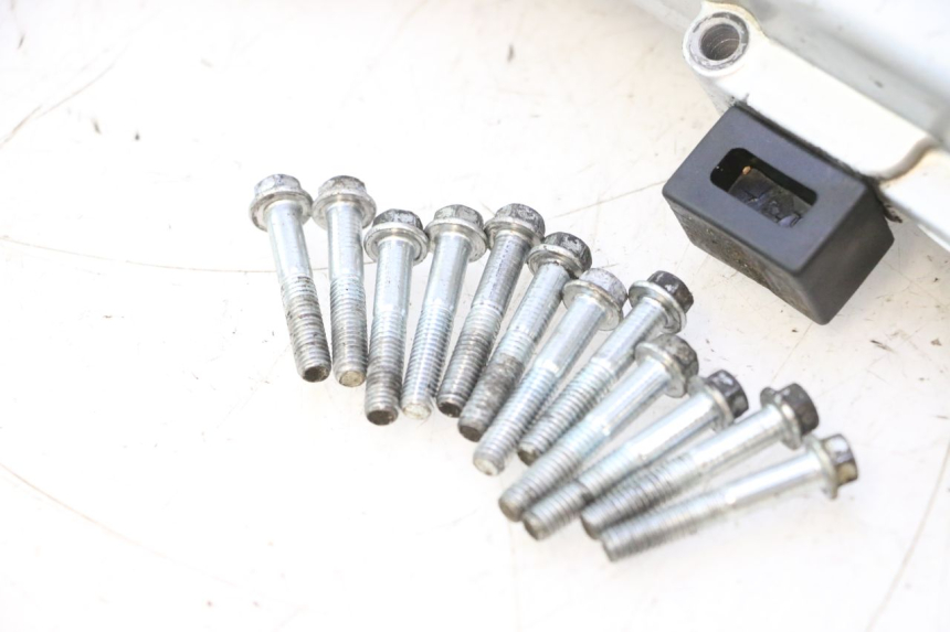 photo de COPERCHIO VARIATORE PIAGGIO ZIP 2T 50 (2009 - 2019) - Marcature e riferimenti originali