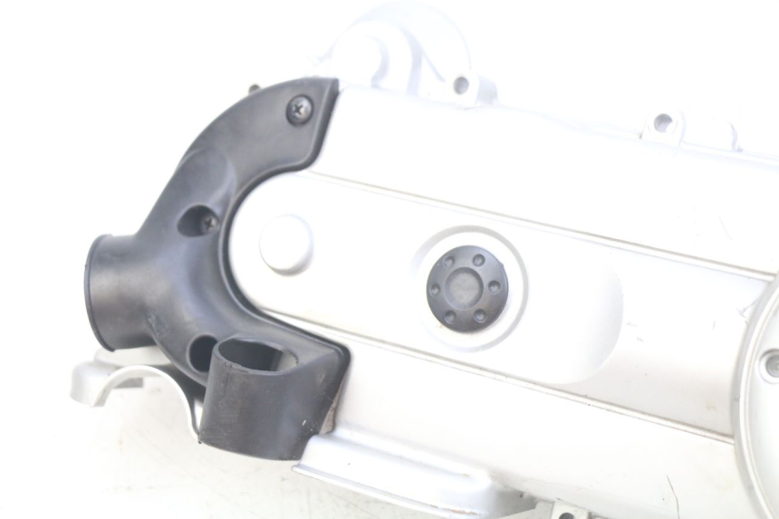photo de COPERCHIO VARIATORE PIAGGIO ZIP 4T 50 (2018 - 2020) - Dettagli dei punti di fissaggio