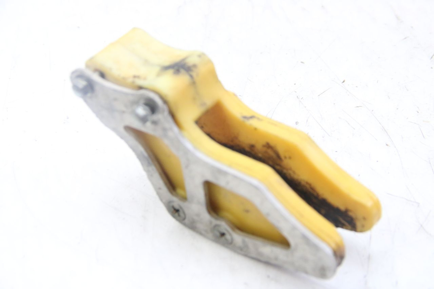 photo de COPERCHIO CATENA KAWASAKI KX 85 (2001 - 2013) - Dettagli dei punti di fissaggio