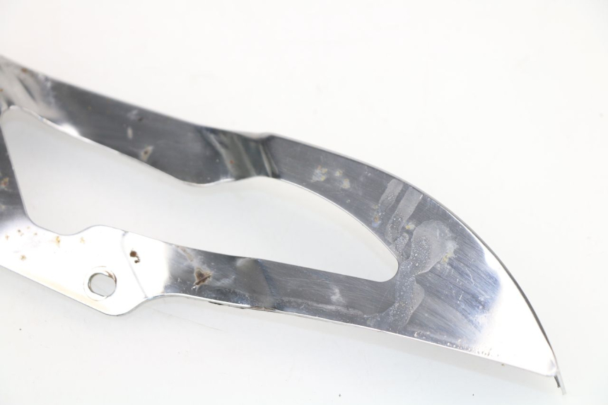 photo de COPERCHIO CATENA KYMCO ZING 125 (1997 - 2003) - Stato della superficie e materiale