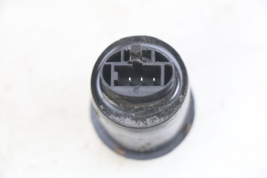 photo de CENTRALINA FRECCE KYMCO AGILITY NAKED RENOUVO 2T 50 (2011 - 2018) - Zoom sullo stato d'uso