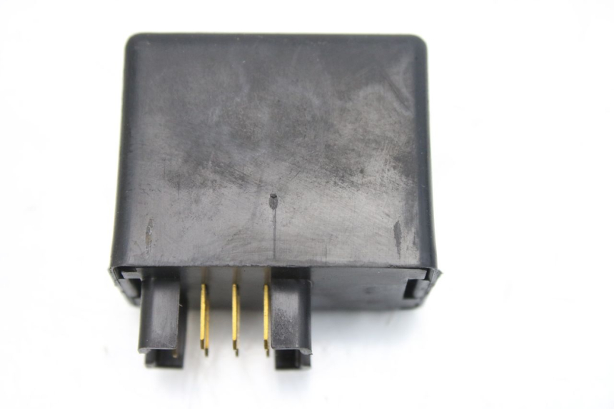 photo de CENTRALINA FRECCE SUZUKI AN BURGMAN 400 (2006 - 2010) - Zoom sullo stato d'uso